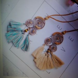 Super trendy tassel necklace
